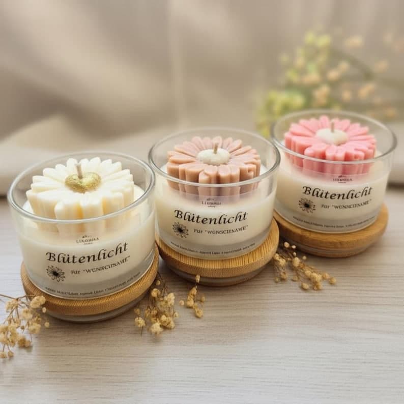 Drei Blütenlicht-Kerzen in Weiß-Gold, Braun und Rosa